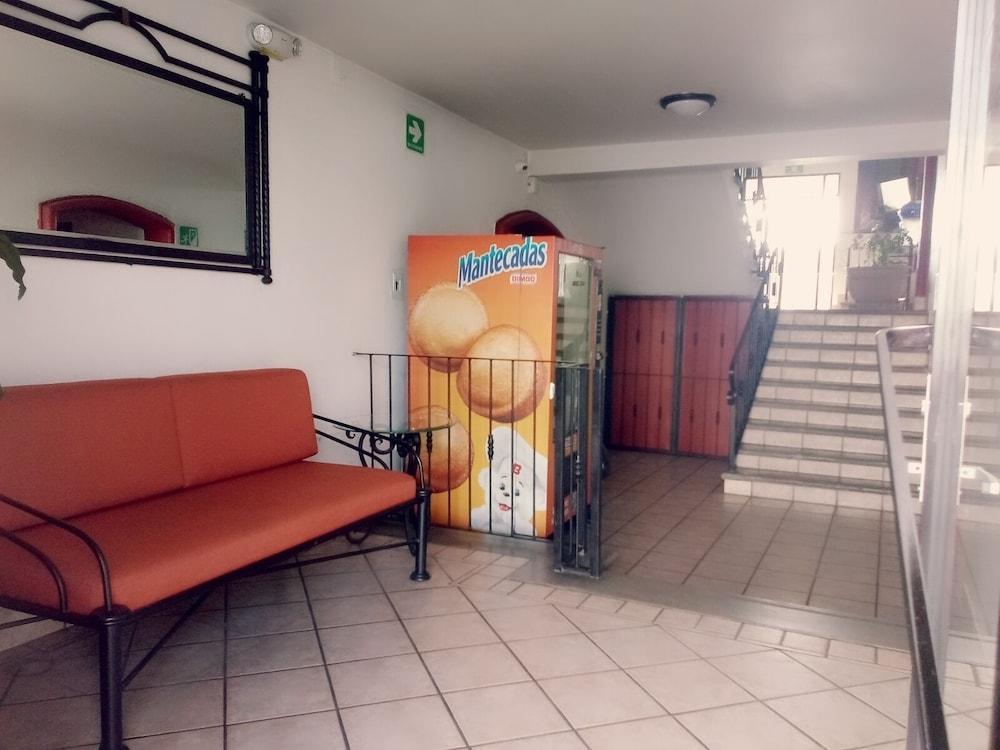 Hotel Arboledas Industrial Guadalajara Esterno foto