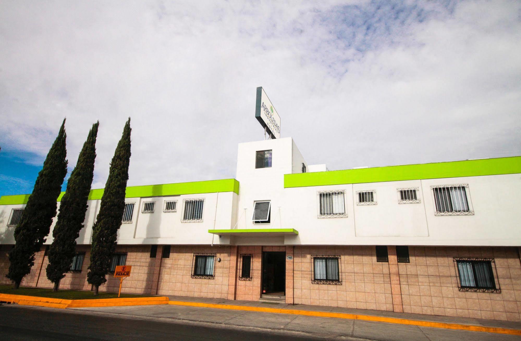 Hotel Arboledas Industrial Guadalajara Esterno foto